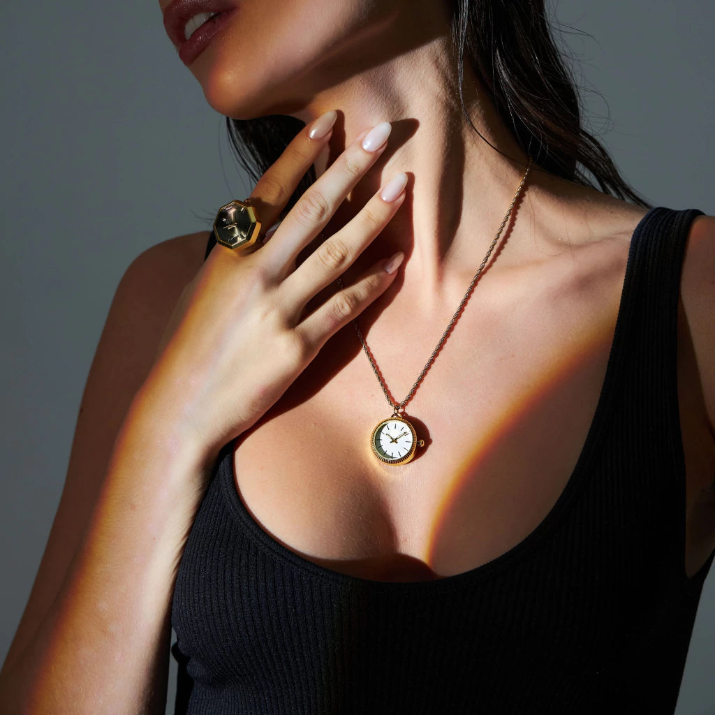 Collar Reloj MontreClaire® Dorado Redondo Clásico