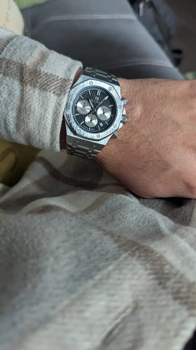 Cliente real luciendo su reloj MontreClaire®