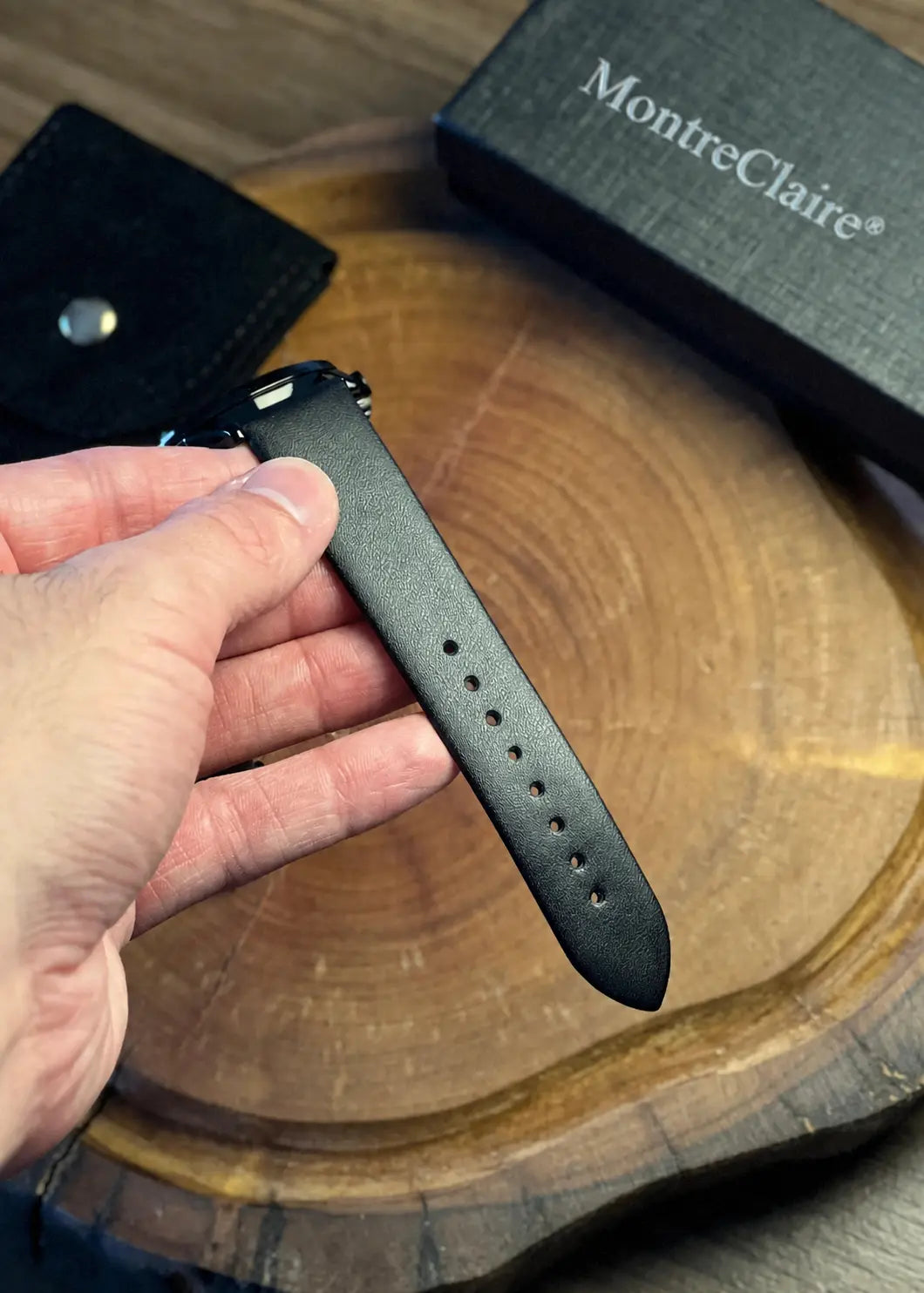 MontreClaire® Martin 41 mm — caja MontreClaire® y detalle de correa