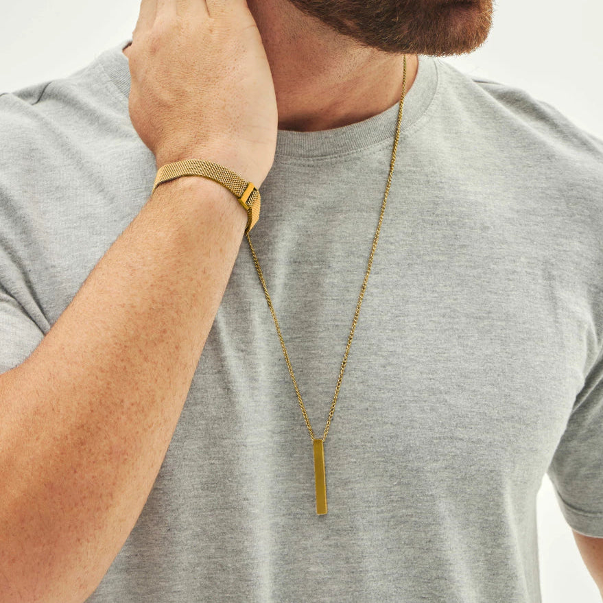 Collar Masculino Dorado con Dije en Barra